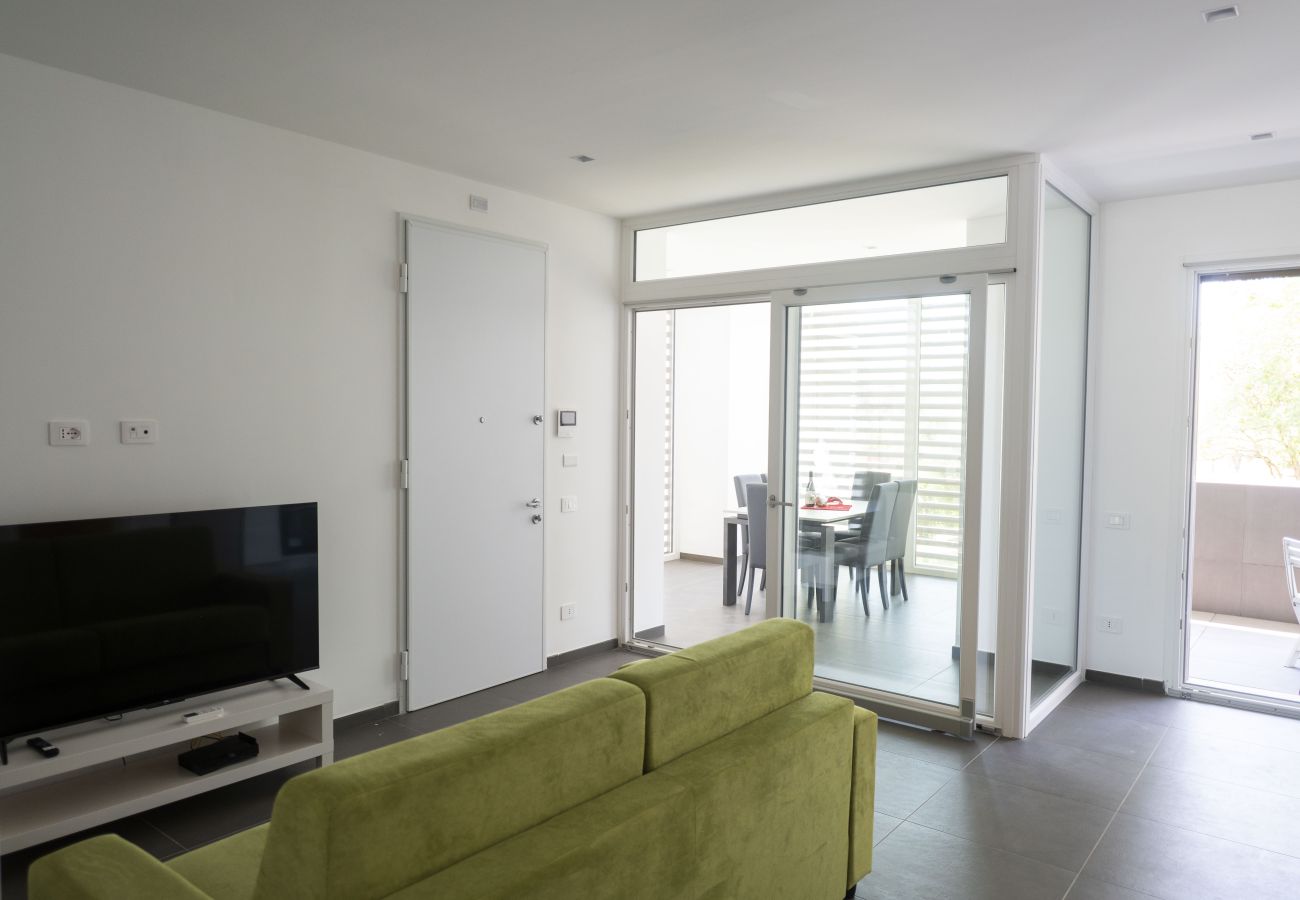Apartment in Rome - Modern Family 2 BR Apartment in Residential Area
