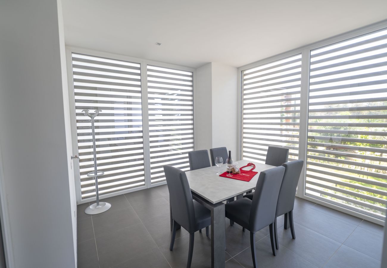 Apartment in Rome - Modern Family 2 BR Apartment in Residential Area