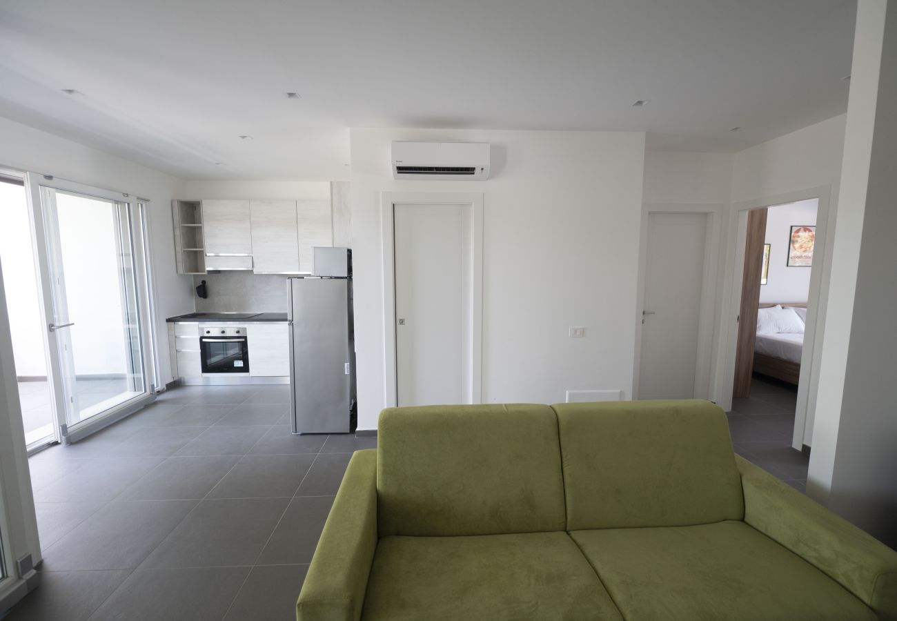 Apartment in Rome - Modern Family 2 BR Apartment in Residential Area