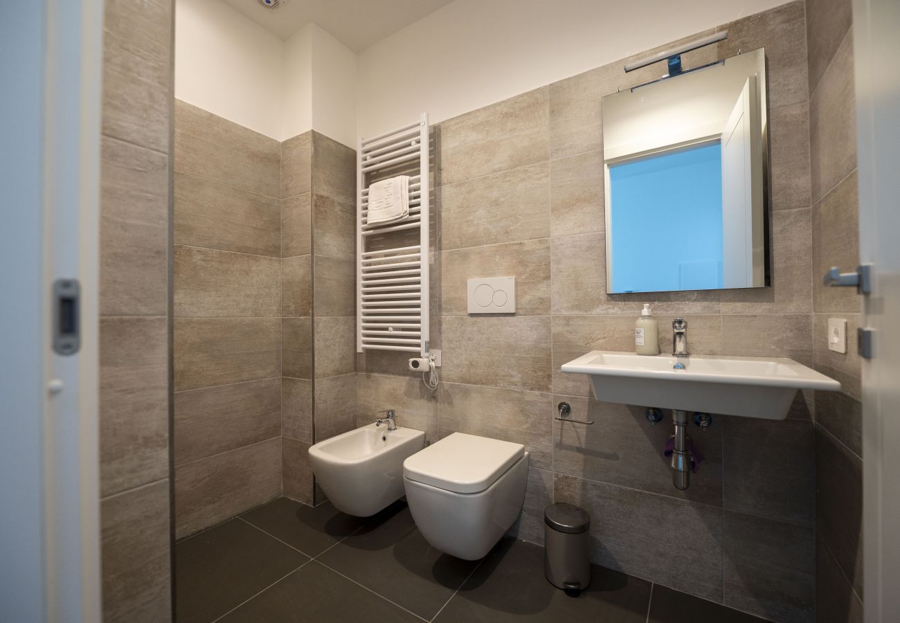 Apartment in Rome - Modern Family 2 BR Apartment in Residential Area