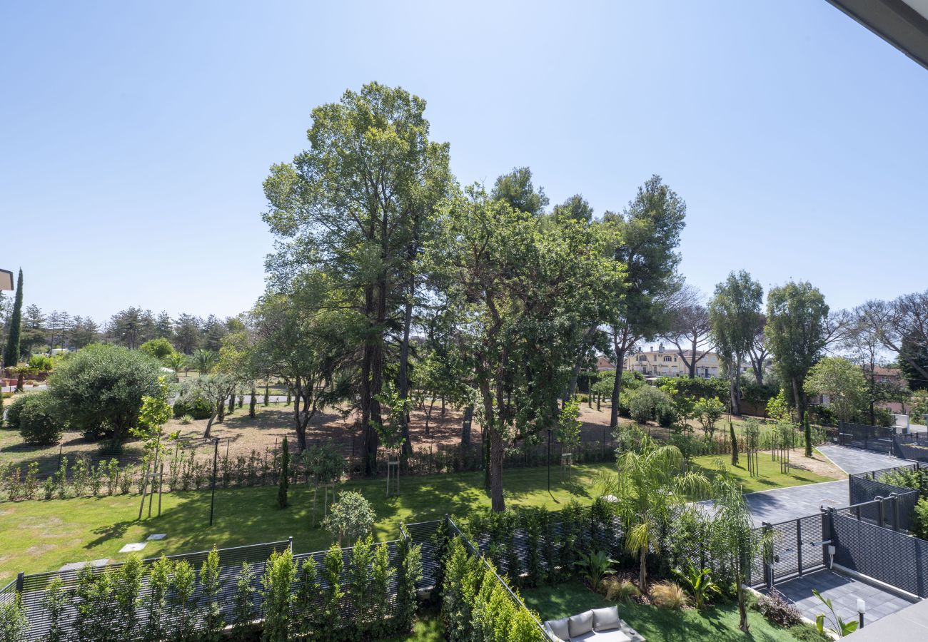 Apartment in Rome - Modern Family 2 BR Apartment in Residential Area