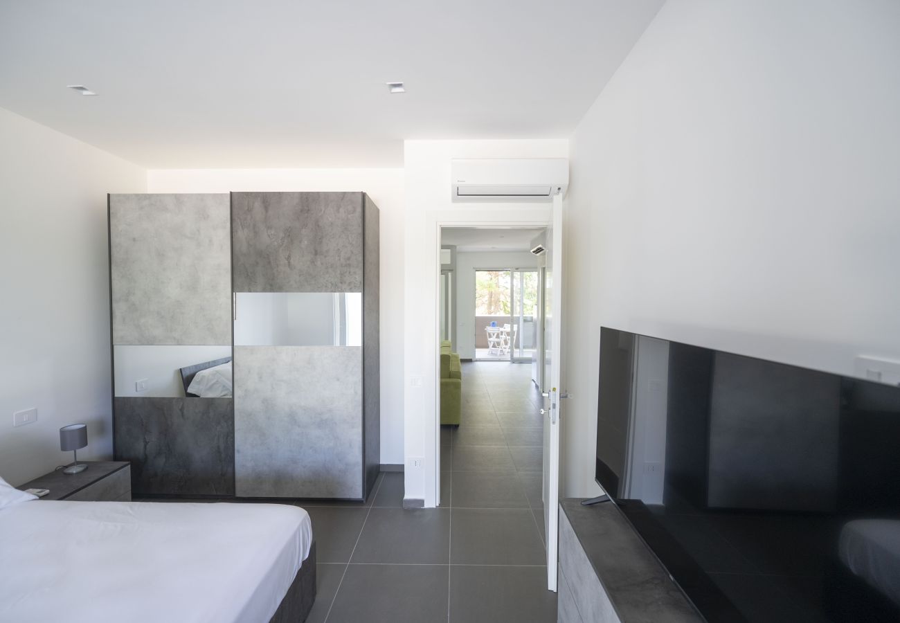 Apartment in Rome - Modern Family 2 BR Apartment in Residential Area