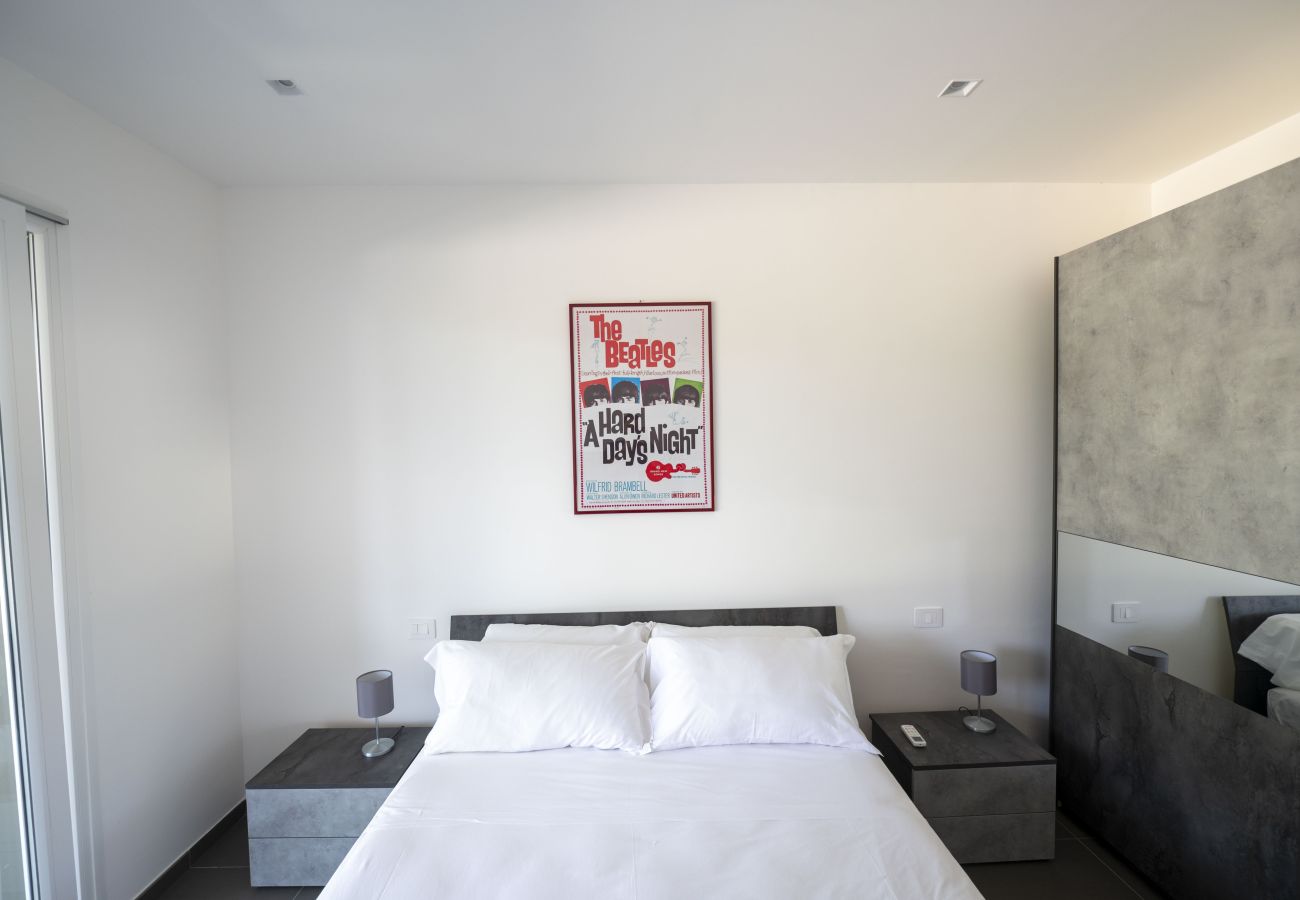 Apartment in Rome - Modern Family 2 BR Apartment in Residential Area