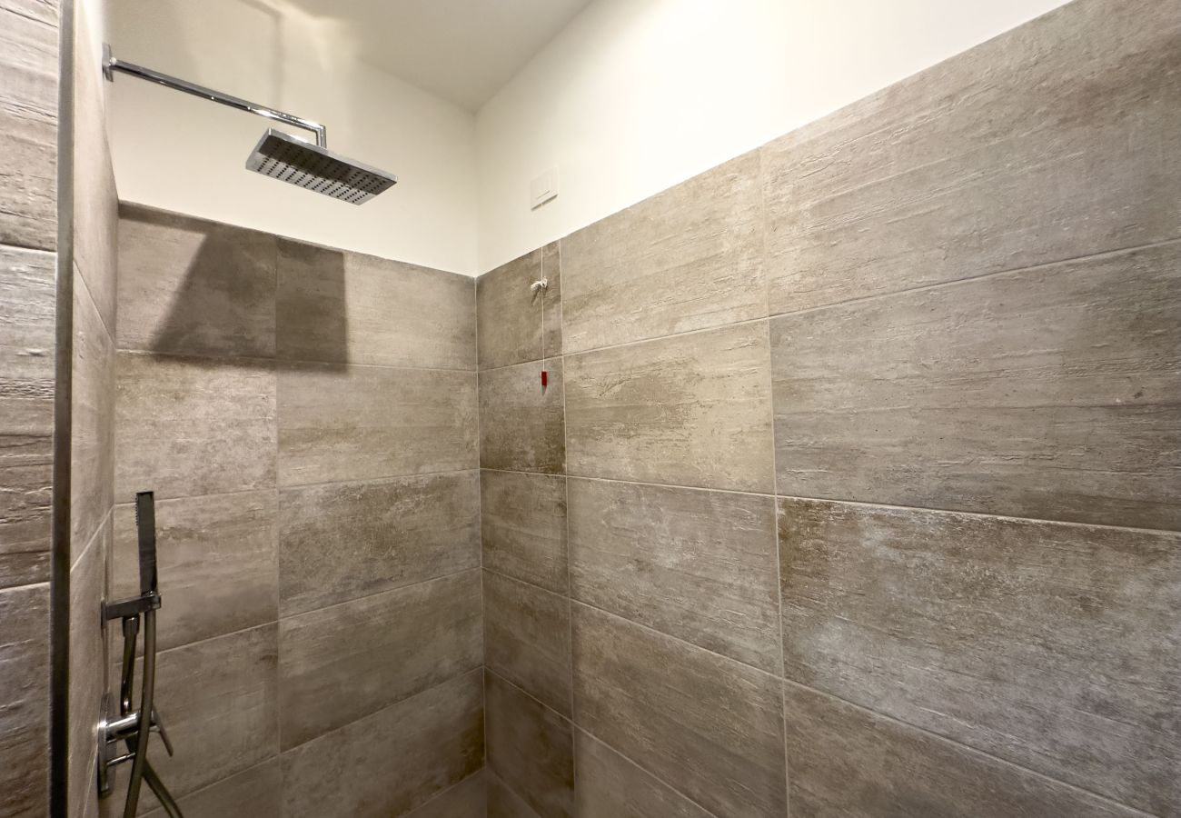 Apartment in Rome - Modern Family 2 BR Apartment in Residential Area