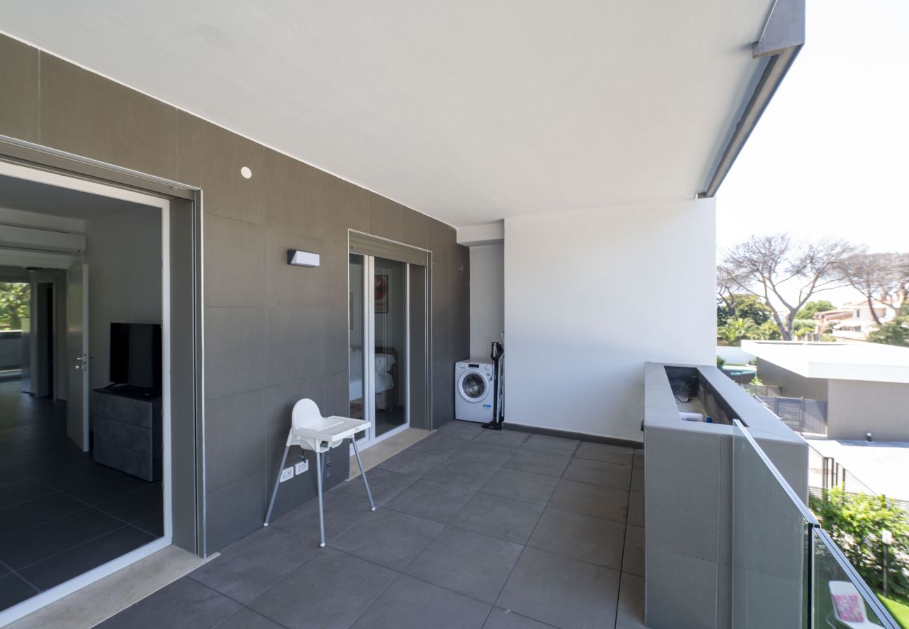 Apartment in Rome - Modern Family 2 BR Apartment in Residential Area