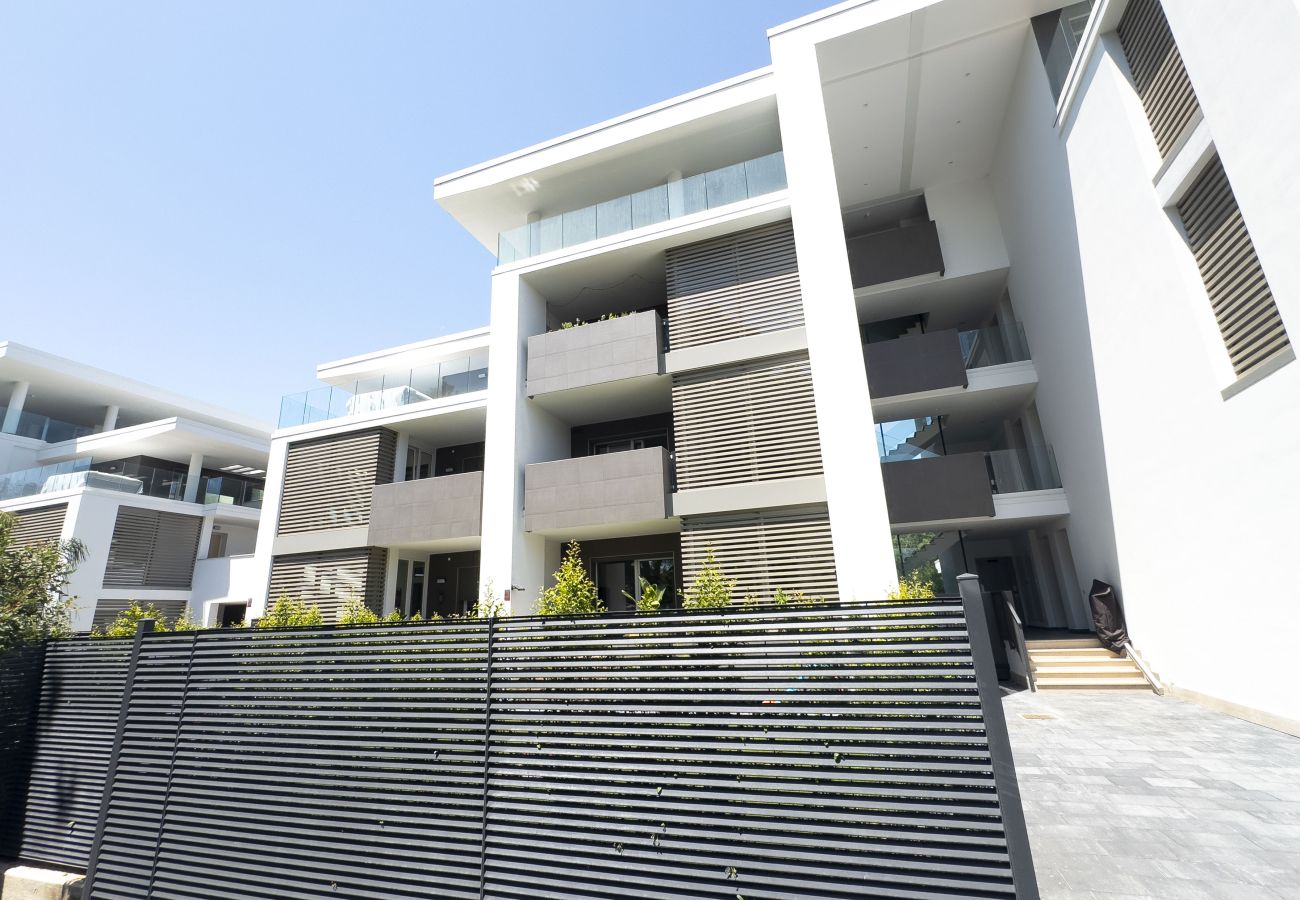 Apartment in Rome - Modern Family 2 BR Apartment in Residential Area