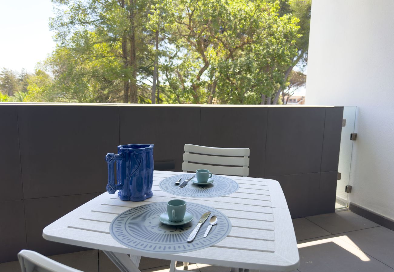 Apartment in Rome - Modern Family 2 BR Apartment in Residential Area