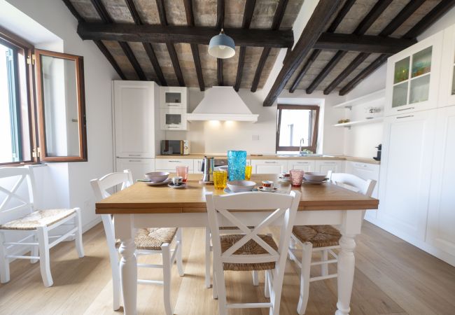 Apartment in Roma - Roman Dream in Campo de Fiori Apartment in Roma - Roman Dream in Campo de Fiori