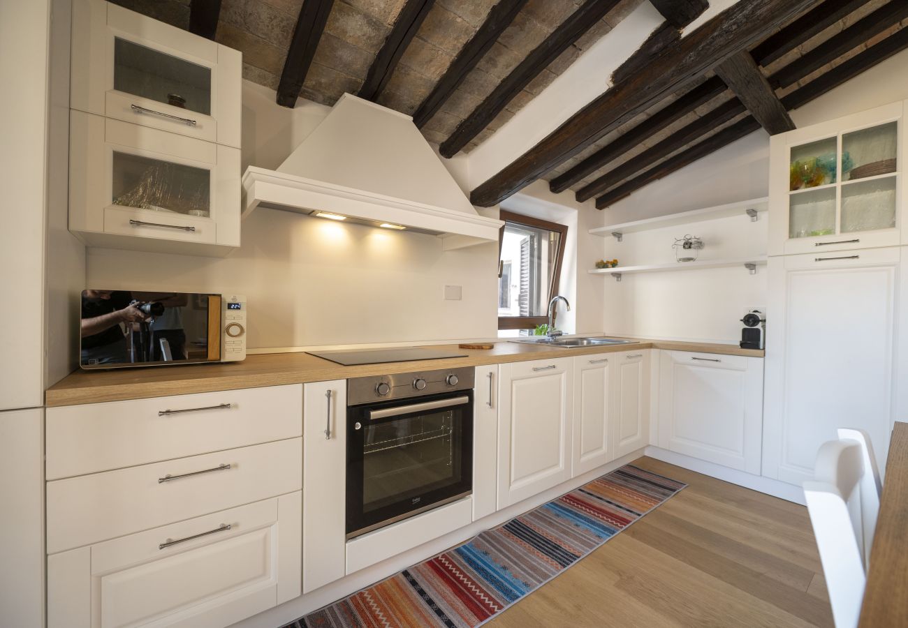 Apartment in Rome - Roman Dream in Campo de Fiori