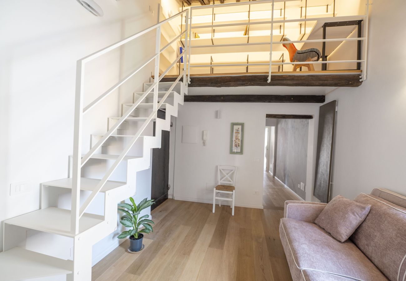 Apartment in Rome - Roman Dream in Campo de Fiori