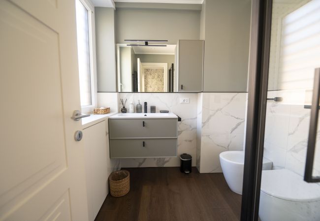 Apartment in Roma - Roman Terrace & Soul in Peaceful Area Apartment in Roma - Roman Terrace & Soul in Peaceful Area