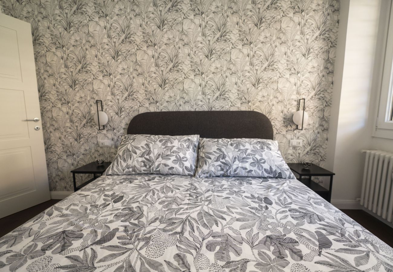 Apartment in Rome - Roman Terrace & Soul in Peaceful Area