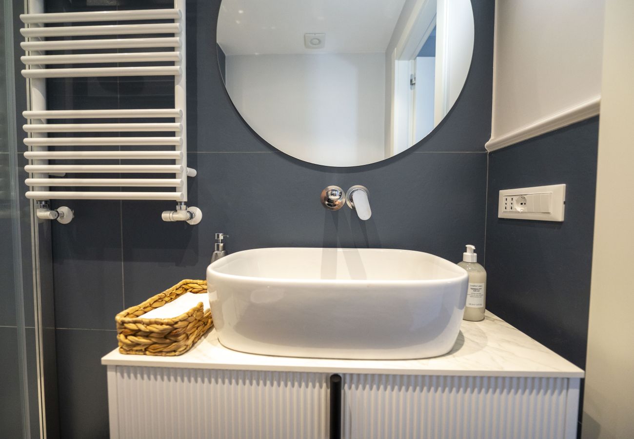 Apartment in Rome - Roman Terrace & Soul in Peaceful Area