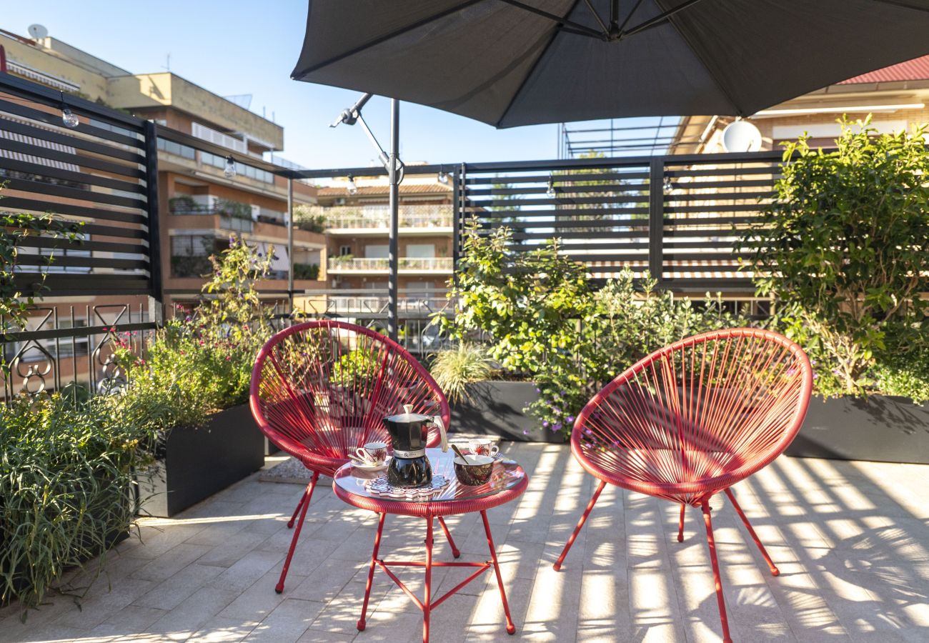 Apartment in Rome - Roman Terrace & Soul in Peaceful Area