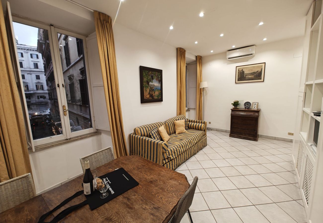 Apartment in Rome - Secret Corner with Balcony in Rome