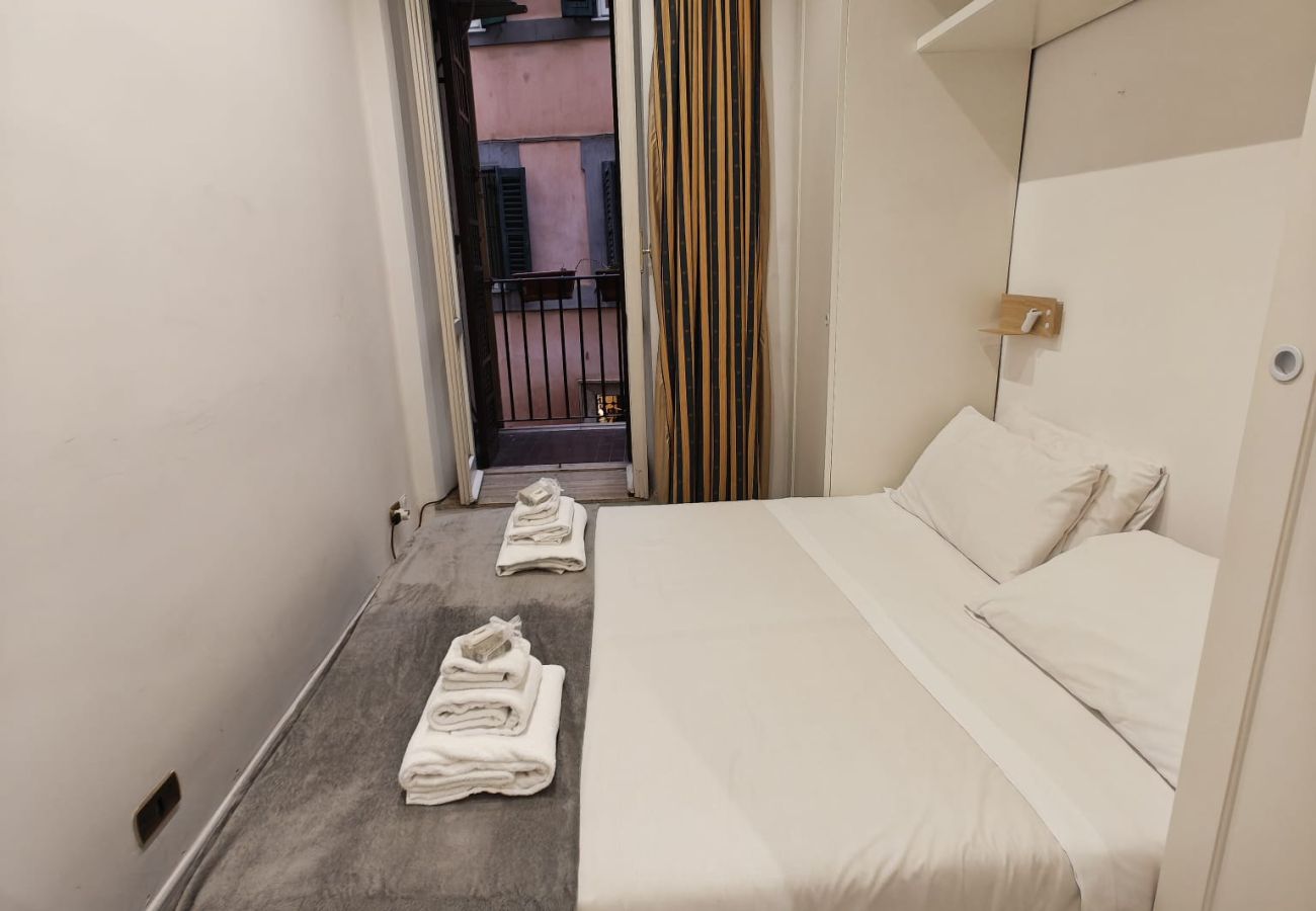 Apartment in Rome - Secret Corner with Balcony in Rome