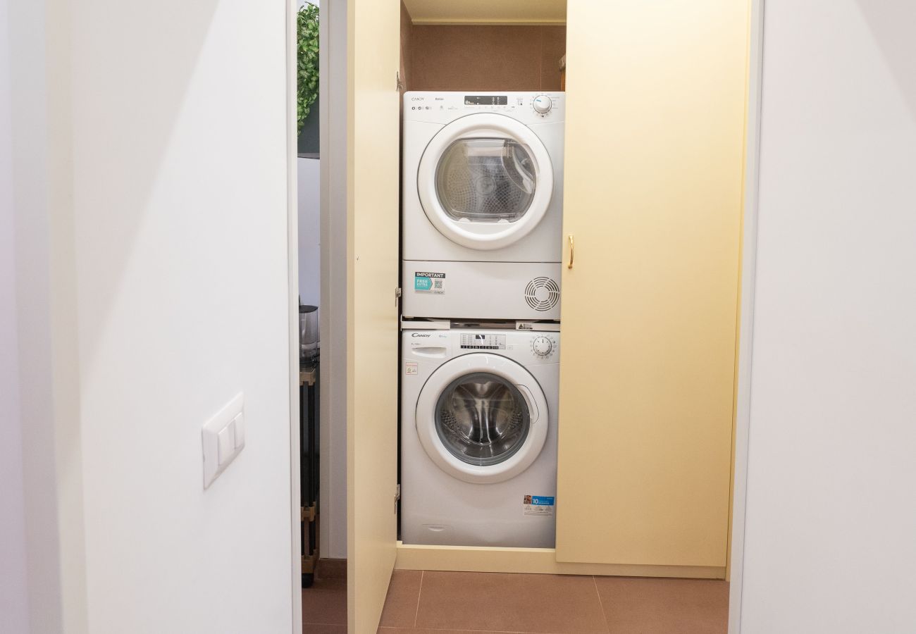 Apartment in Rome - Ernesta 3BR Lovely Home by The Spanish Steps