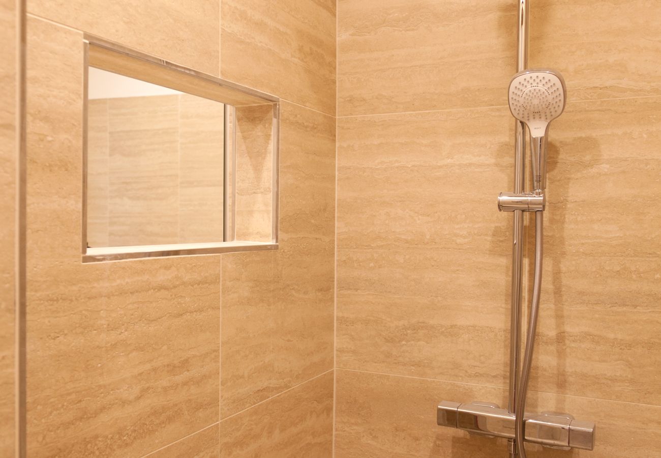 Apartment in Rome - Elegant 2BR Retreat steps from Via Veneto