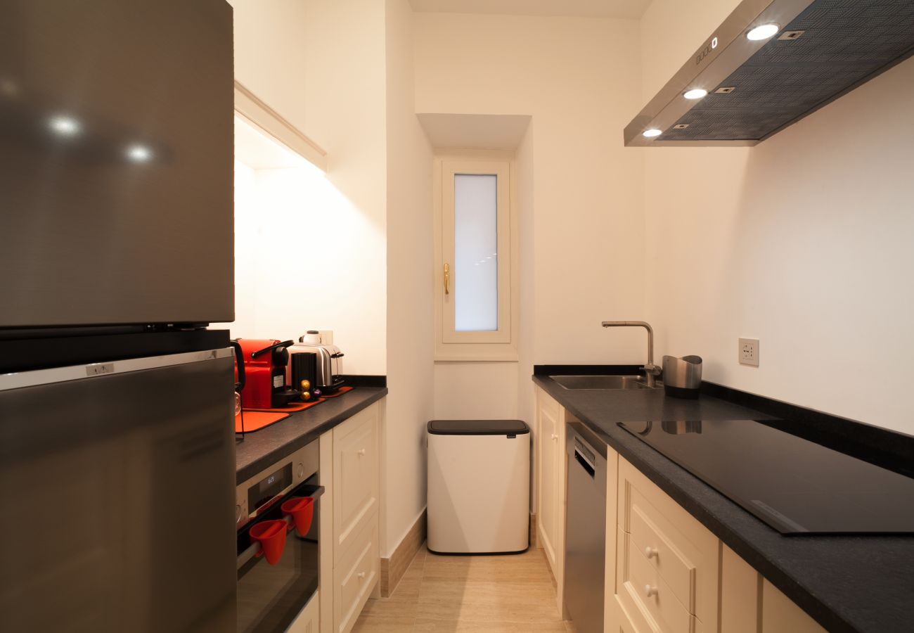 Apartment in Rome - Elegant 2BR Retreat steps from Via Veneto