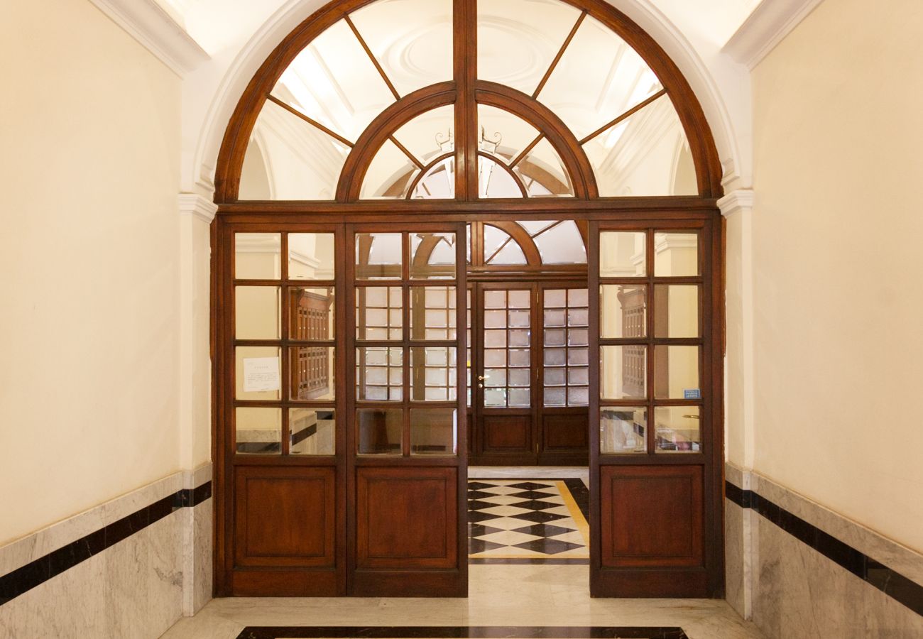 Apartment in Rome - Elegant 2BR Retreat steps from Via Veneto